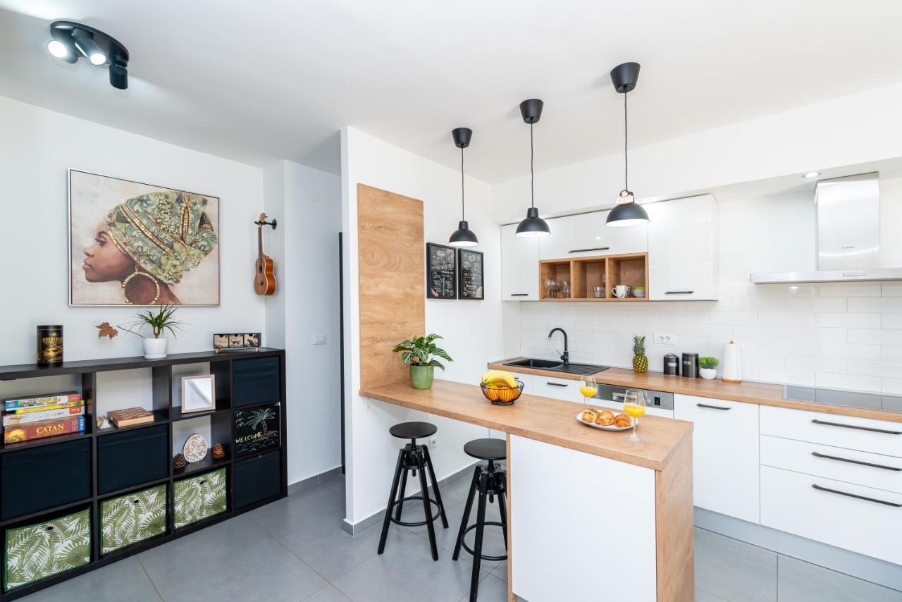Apartma Spacious Rocky With Balcony